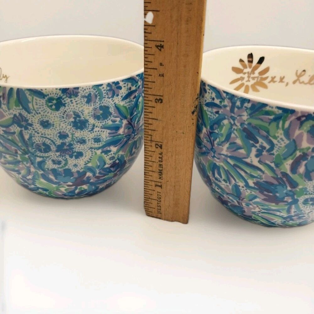 Lilly Pulitzer Hidden Lion Blue Tropical 16oz Oversized Coffee Mugs Set of 2 - Picture 9 of 10